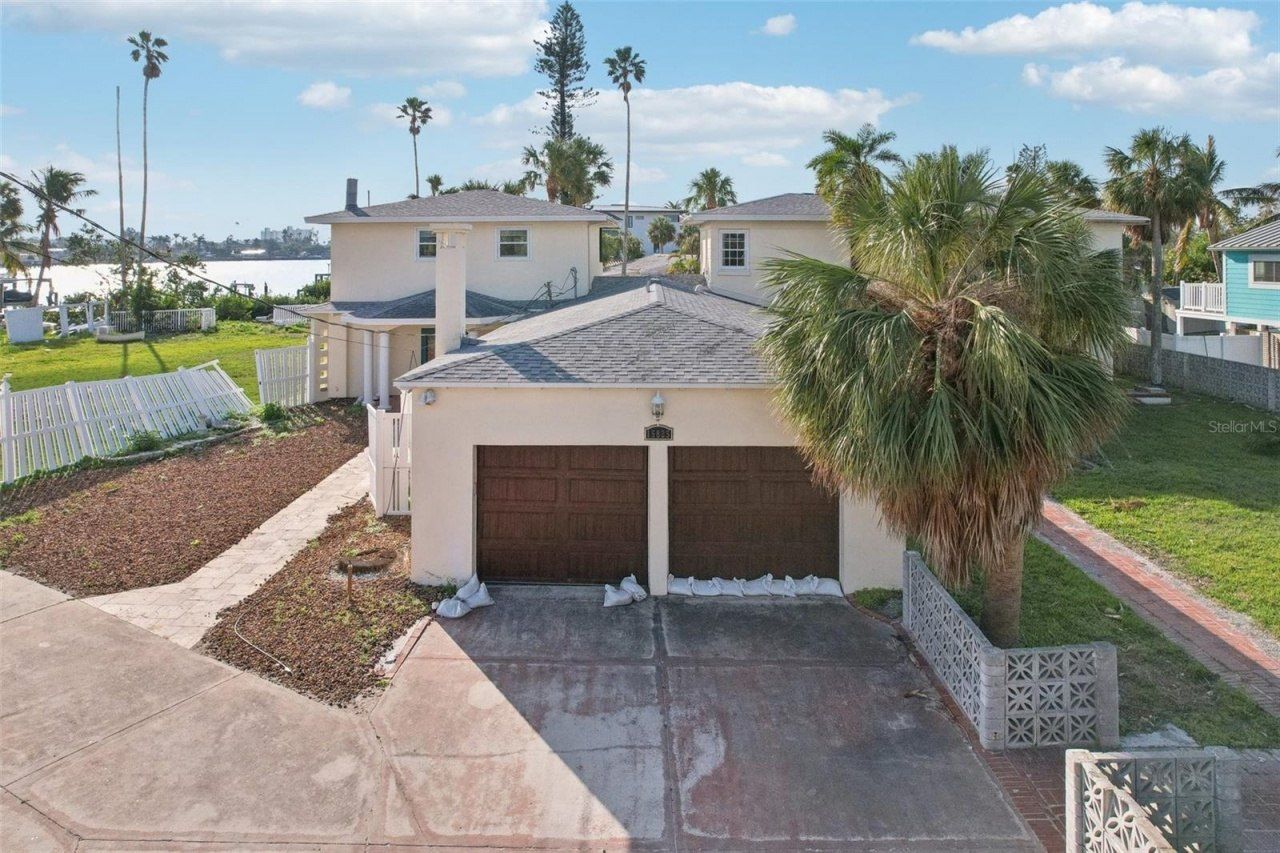 15825 Redington Drive, Redington Beach, FL 33708 Photo