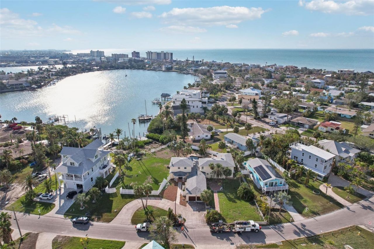 15825 Redington Drive, Redington Beach, FL 33708 Photo