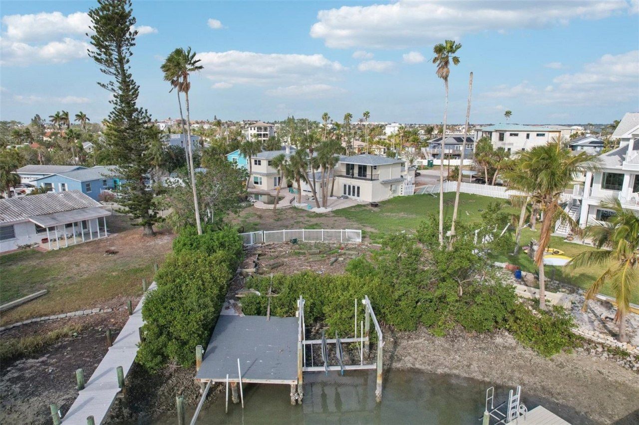 15825 Redington Drive, Redington Beach, FL 33708 Photo