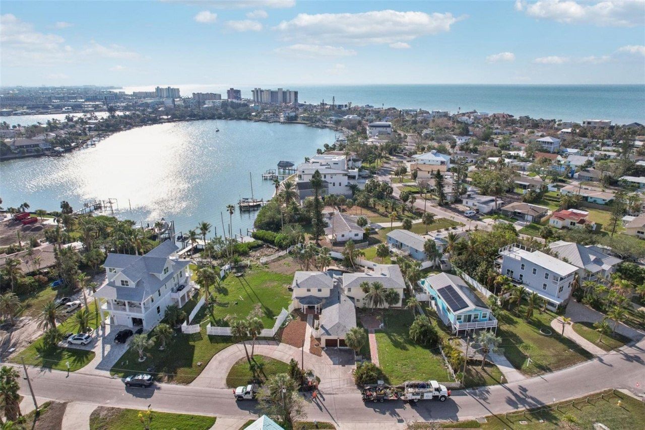 15825 Redington Drive, Redington Beach, FL 33708 Photo