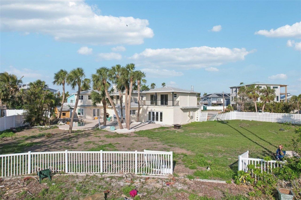 15825 Redington Drive, Redington Beach, FL 33708 Photo