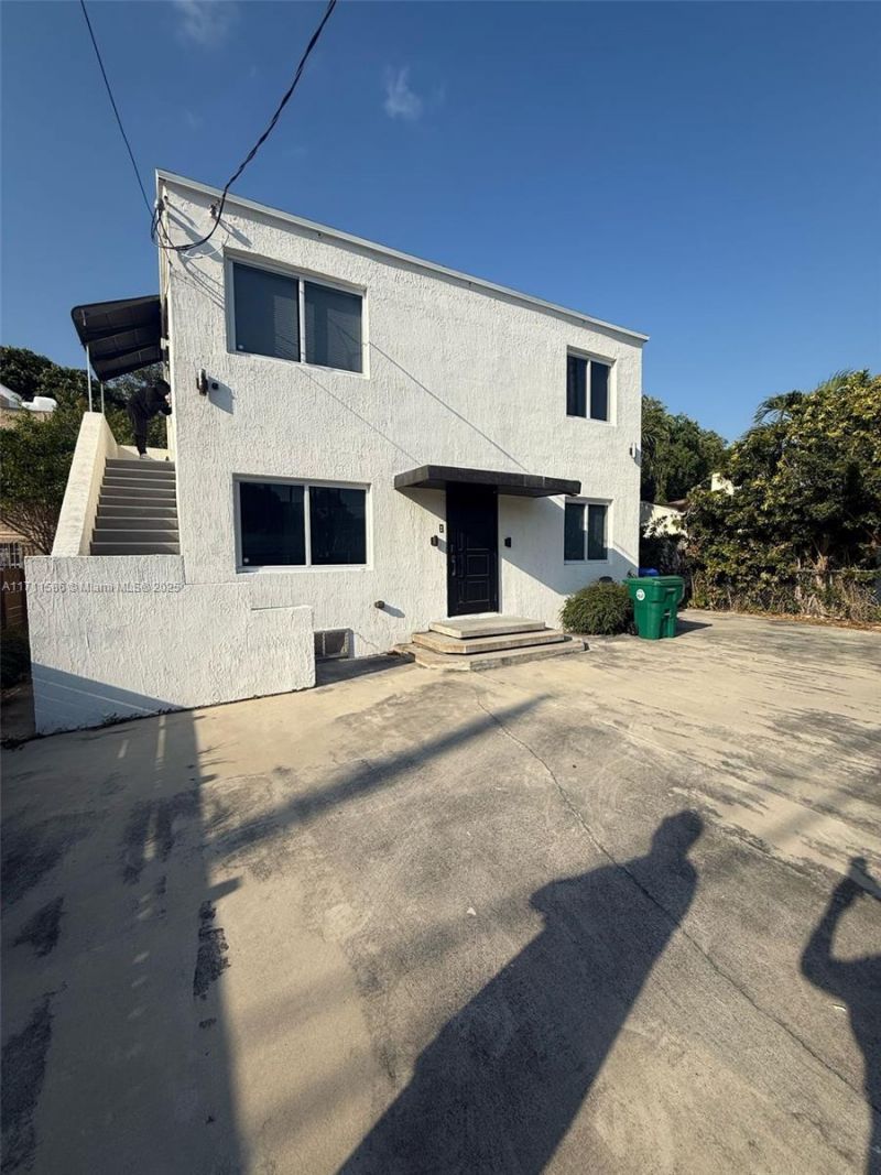 241 NW 34th Ter, Miami, FL 33127 Photo