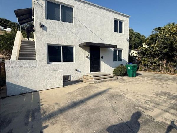 241 NW 34th Ter, Miami, FL 33127