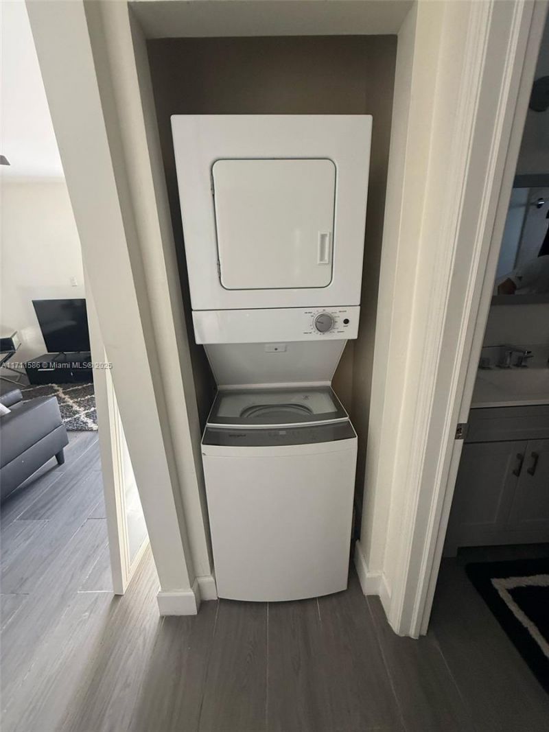 241 NW 34th Ter, Miami, FL 33127 Photo