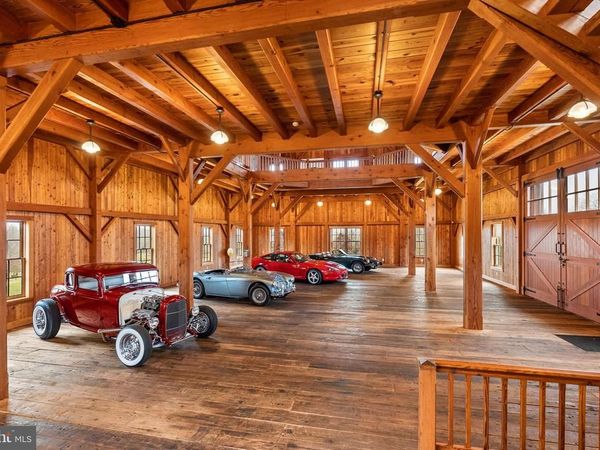 21100 W OFFUTT ROAD, POOLESVILLE, MD 20837