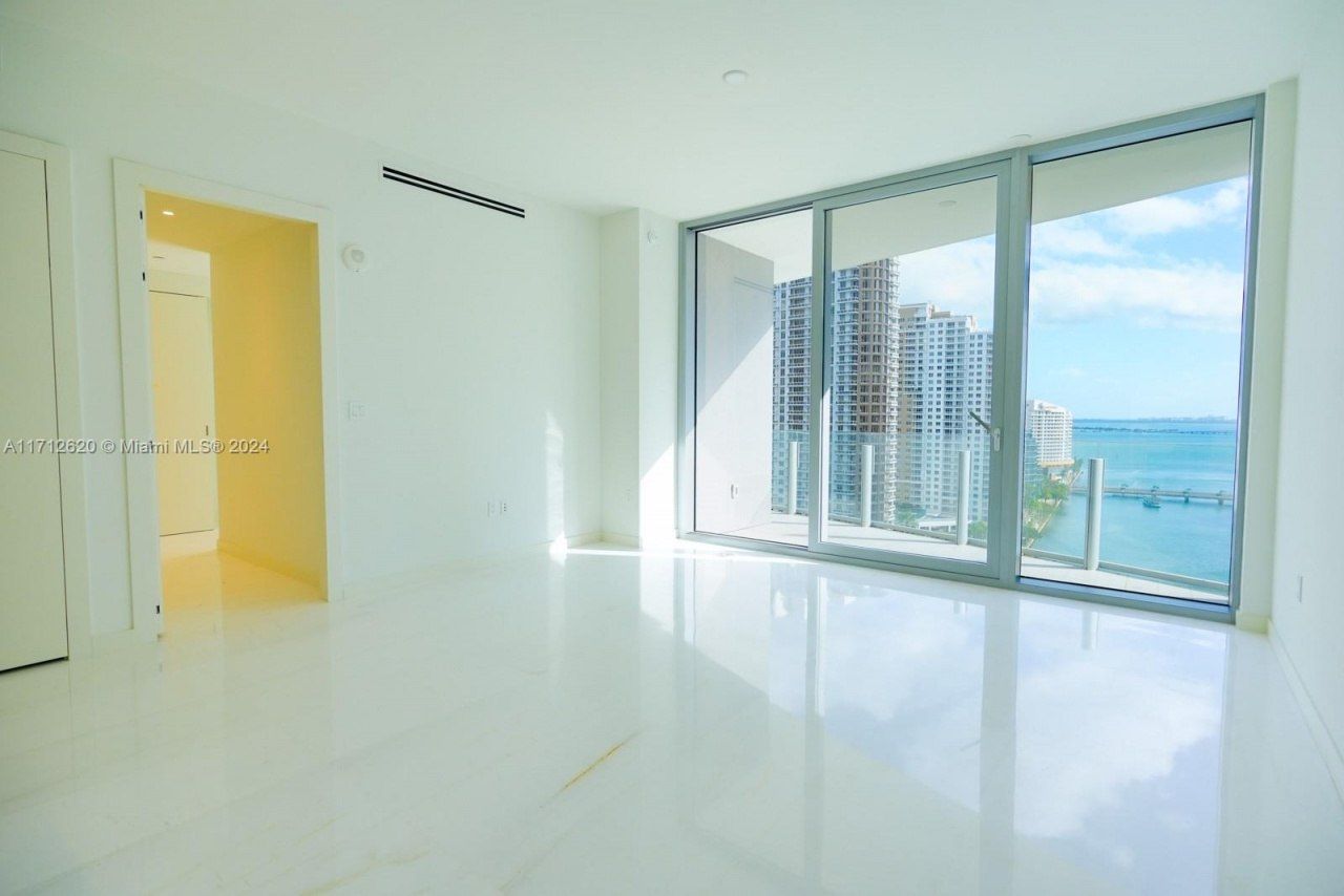 300 Biscayne Boulevard Way, Unit 1806, Miami, FL 33131 Photo