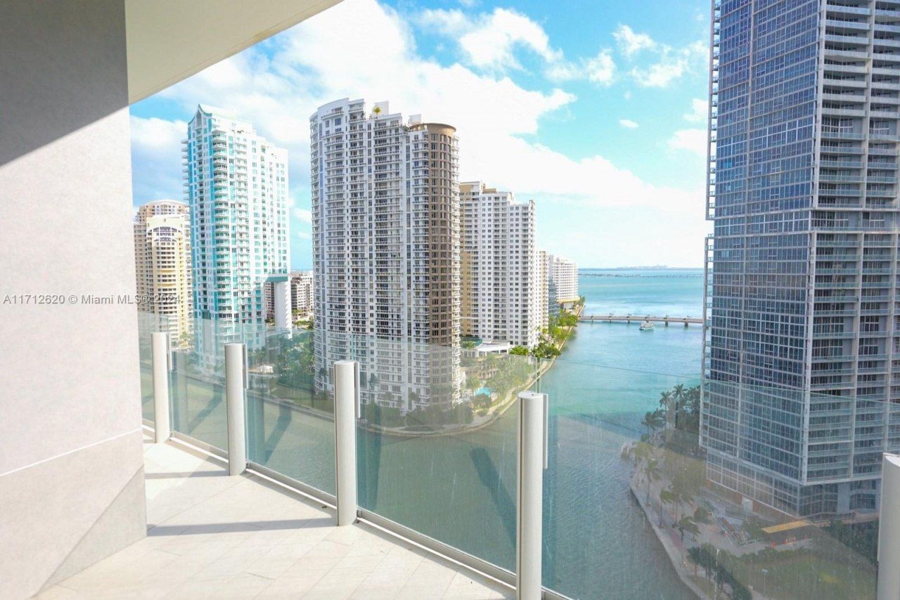 300 Biscayne Boulevard Way, Unit 1806, Miami, FL 33131 Photo