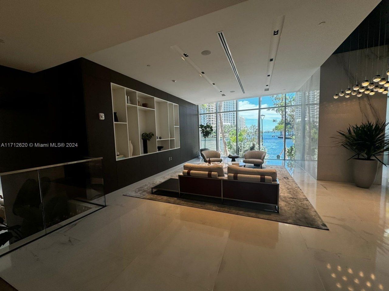 300 Biscayne Boulevard Way, Unit 1806, Miami, FL 33131 Photo