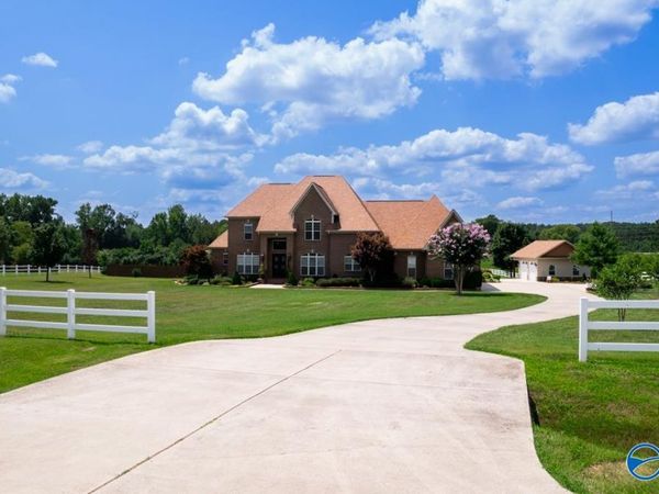 470 Beth Road, New Market, AL 35761