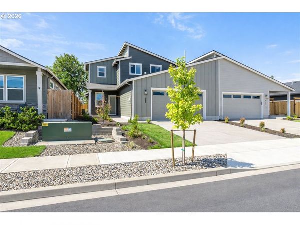 413 SE Shetterly DR, Dallas, OR 97338