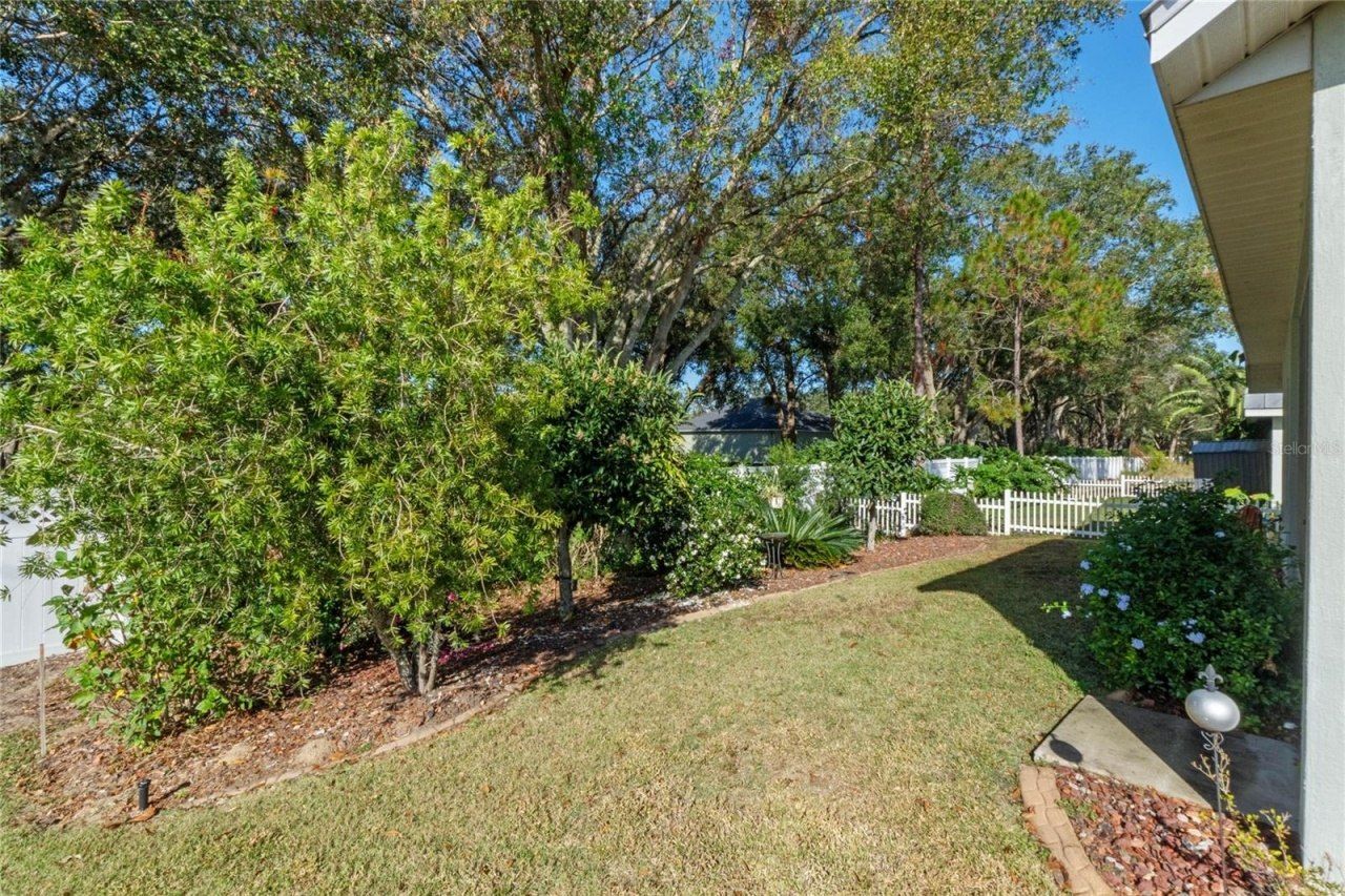 28023 Cypress Springs Loop, Okahumpka, FL 34762 Photo