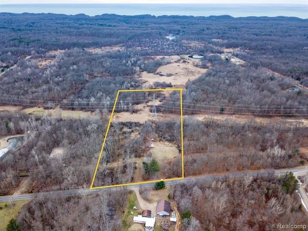 39050 78TH Street, Covert Twp, MI 49043