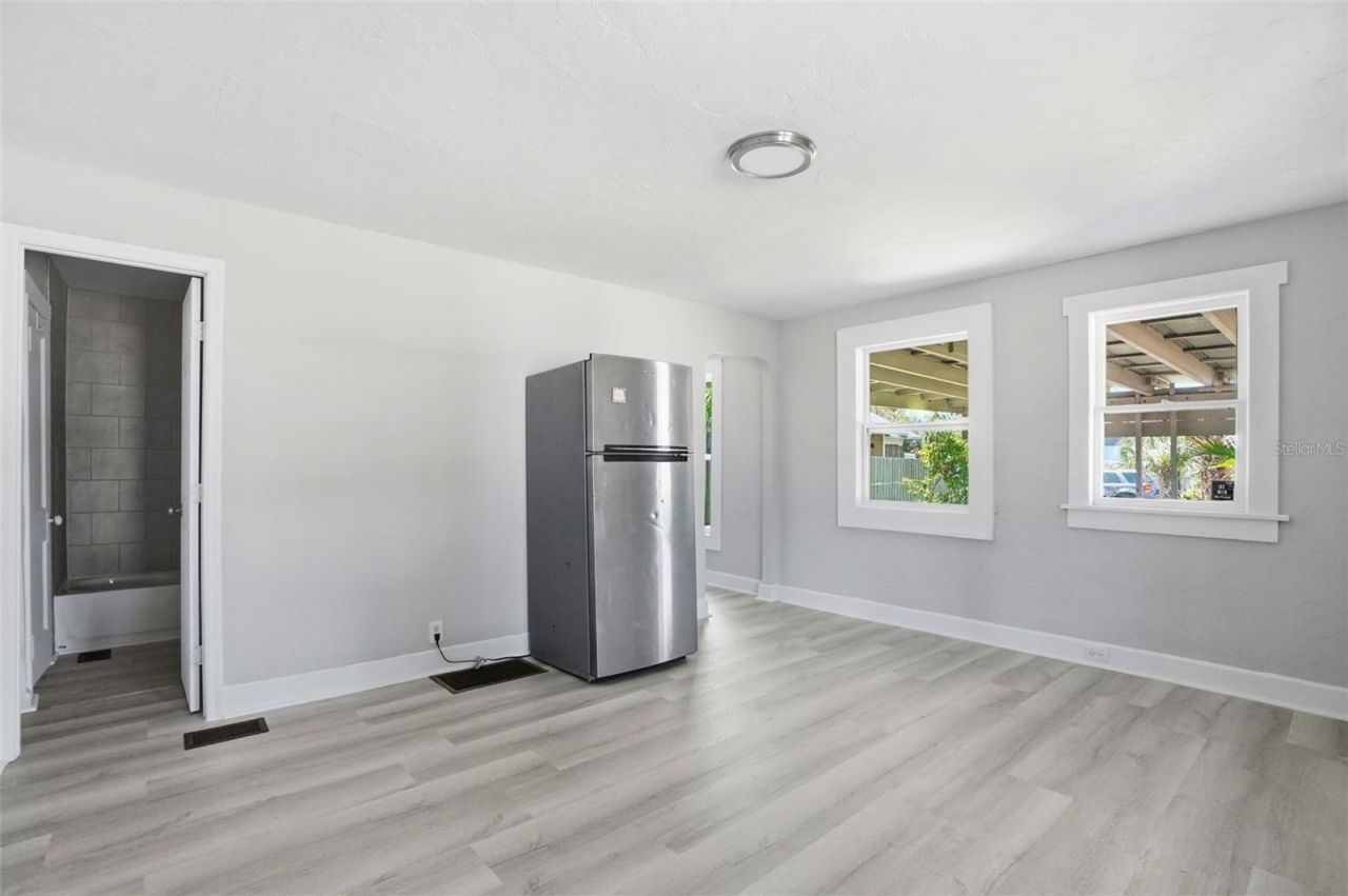 4734 15th Avenue S, Saint Petersburg, FL 33711 Photo