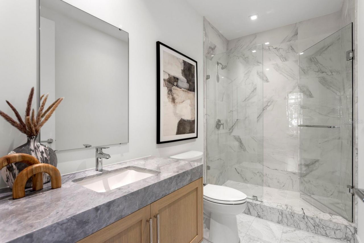 3020 W Santiago Street, Unit 4, Tampa, FL 33629 Photo