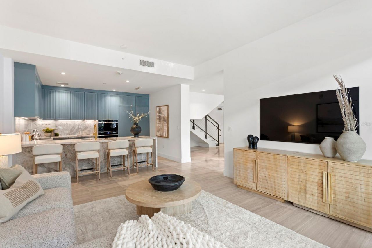 3020 W Santiago Street, Unit 4, Tampa, FL 33629 Photo