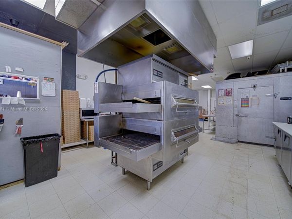 Pizzeria For Sale In North Miami Beach, North Miami Beach, FL 33160