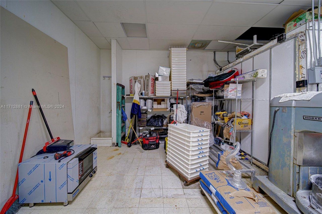 Pizzeria For Sale In North Miami Beach, North Miami Beach, FL 33160 Photo