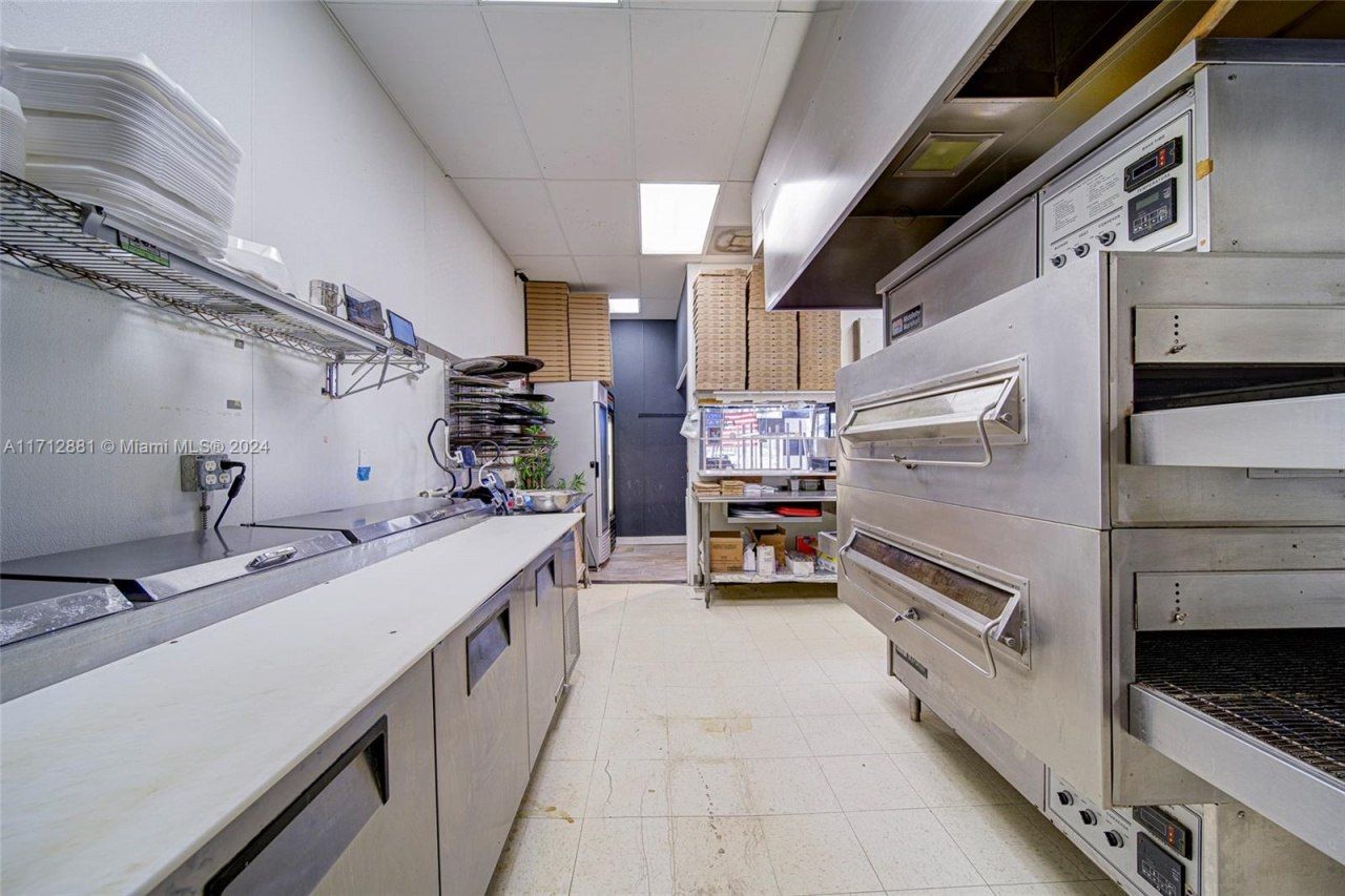 Pizzeria For Sale In North Miami Beach, North Miami Beach, FL 33160 Photo