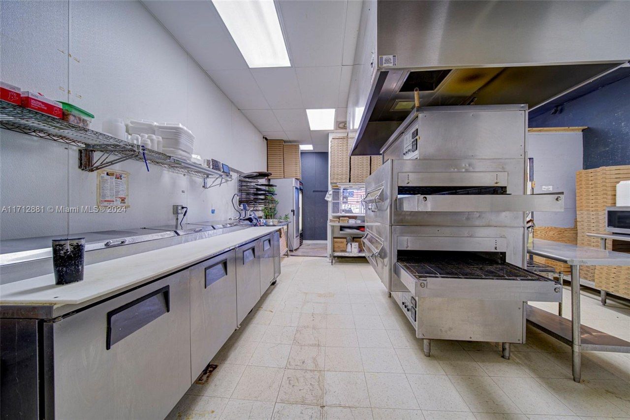 Pizzeria For Sale In North Miami Beach, North Miami Beach, FL 33160 Photo