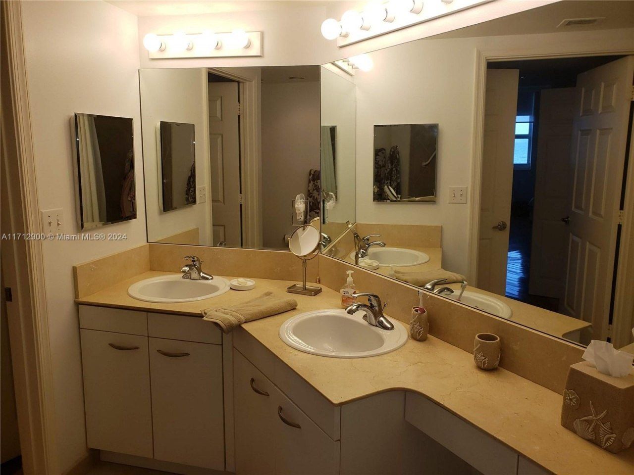 2080 S Ocean Dr, Unit 311, Hallandale Beach, FL 33009 Photo