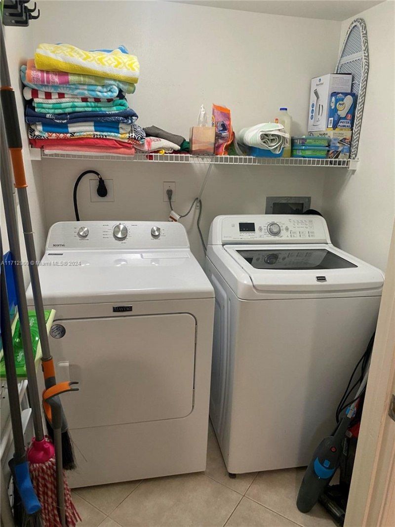 2080 S Ocean Dr, Unit 311, Hallandale Beach, FL 33009 Photo