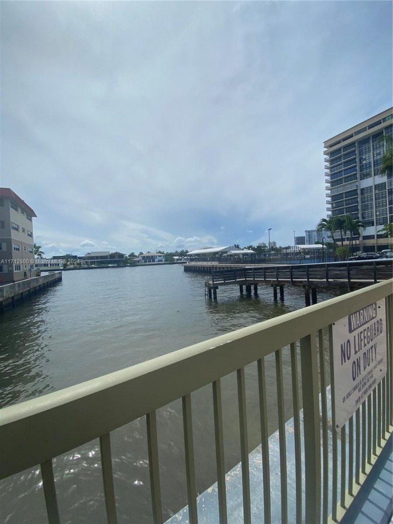 2080 S Ocean Dr, Unit 311, Hallandale Beach, FL 33009 Photo