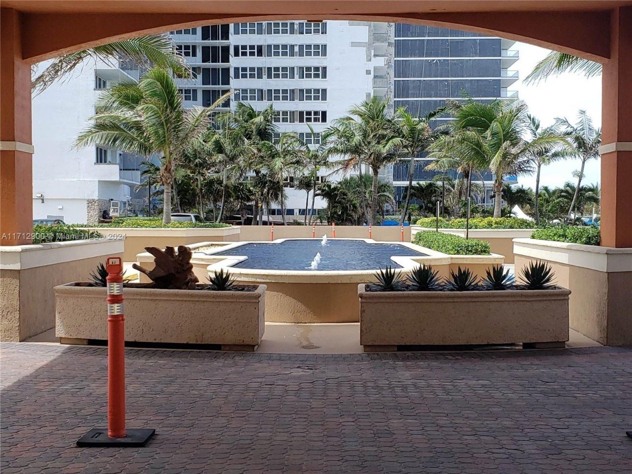 2080 S Ocean Dr, Unit 311, Hallandale Beach, FL 33009 Photo