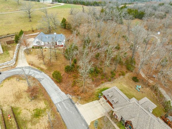 150 White Oak Circle, Walnut Shade, MO 65771