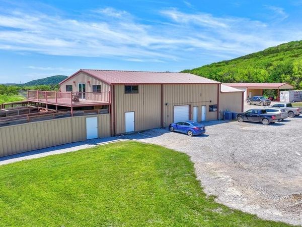 1175 Thornton Lane, Palo Pinto, TX 76462