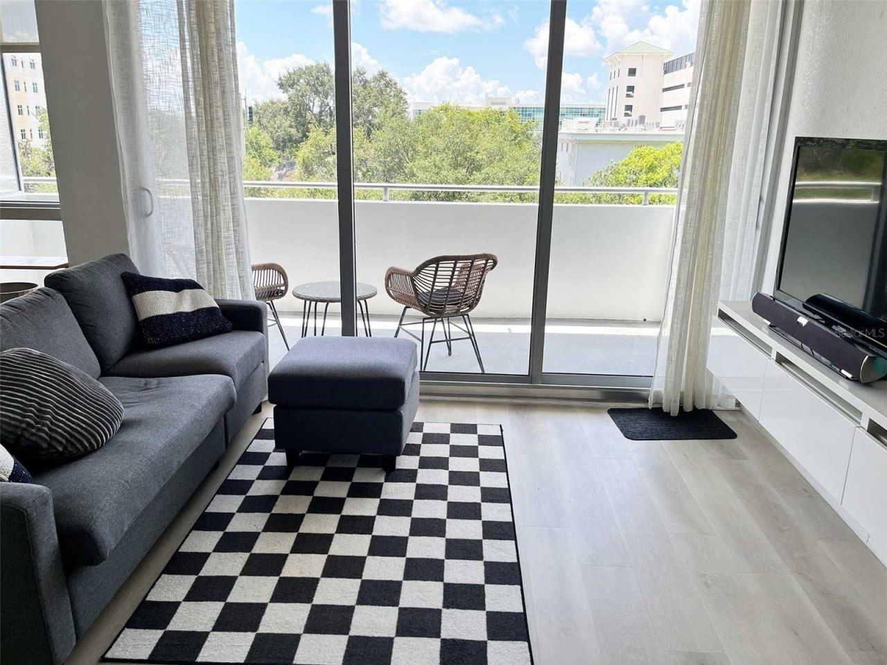 470 3rd Street S, Unit 405, Saint Petersburg, FL 33701 Photo