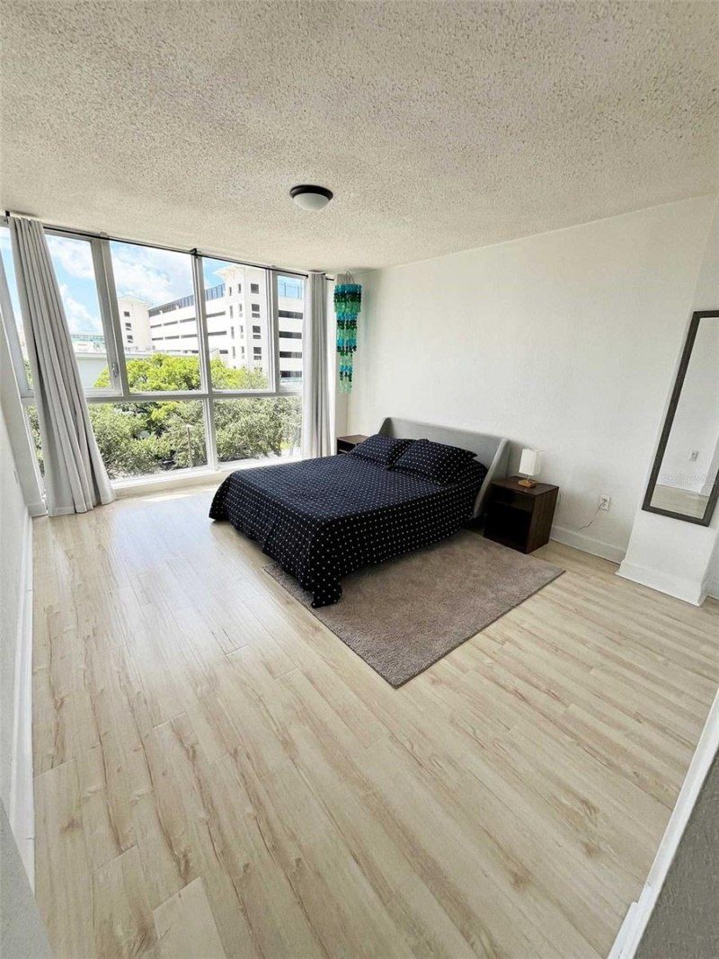 470 3rd Street S, Unit 405, Saint Petersburg, FL 33701 Photo