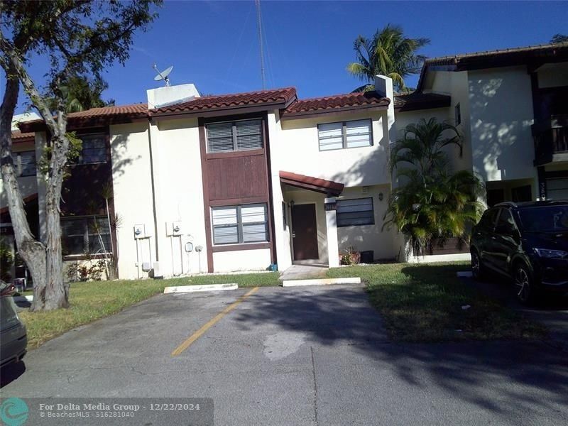 3810 SW 52nd Avenue, Hollywood, FL 33023 Main Photo