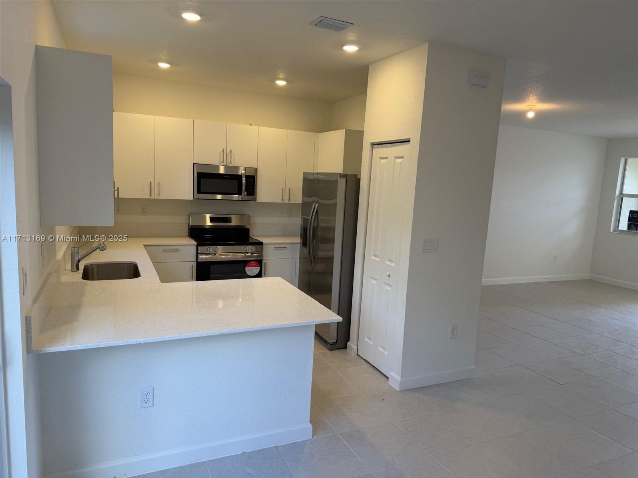 2876 SE 25 Ave, Unit 2876, Homestead, FL 33035 Photo