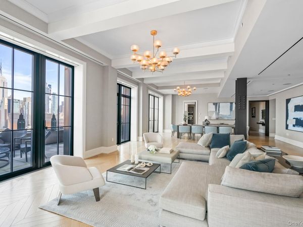 212 W 18th Street, Unit PH2, New York (Manhattan), NY 10011
