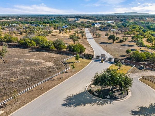 167 Mr Charlie LN, Round Mountain, TX 78663