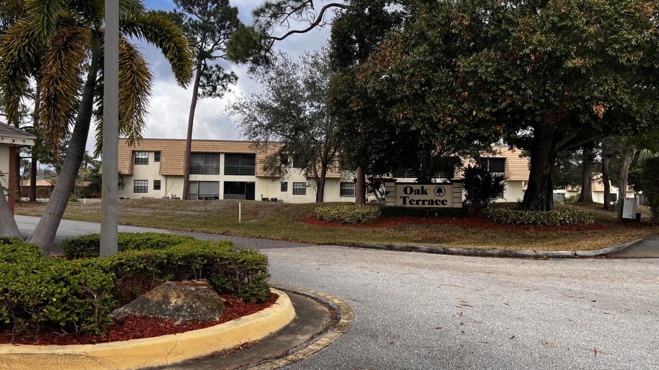 4709 Oak Terrace Drive, Greenacres, FL 33463 Photo