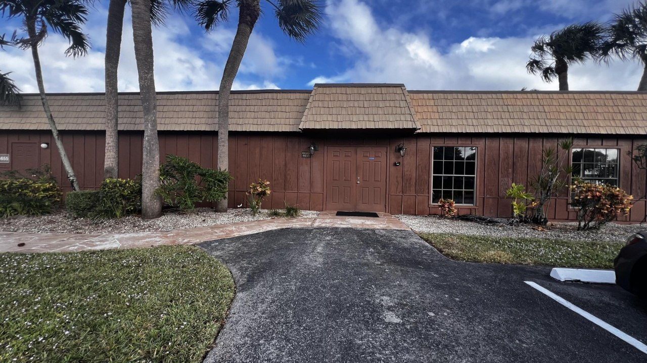 4709 Oak Terrace Drive, Greenacres, FL 33463 Photo