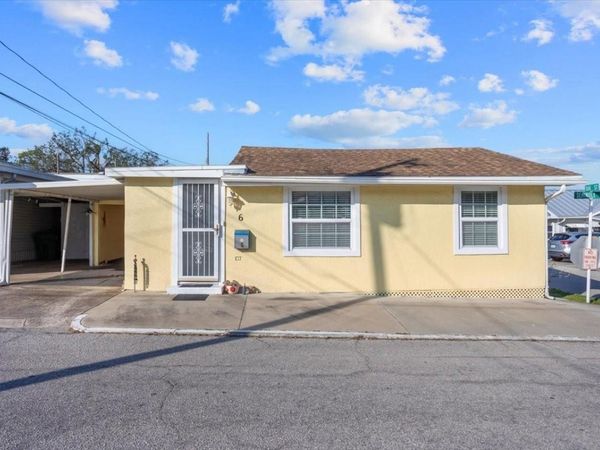 6 SEMINOLE DRIVE, BRADENTON, FL 34208