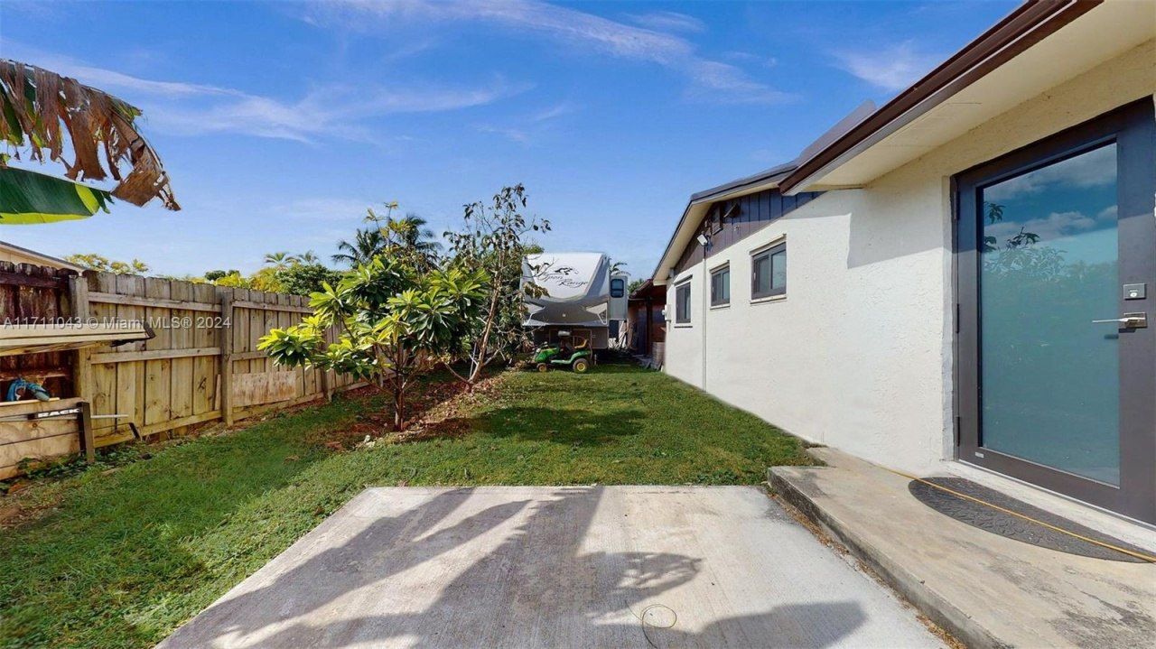 27200 SW 162nd Ave, Homestead, FL 33031 Photo