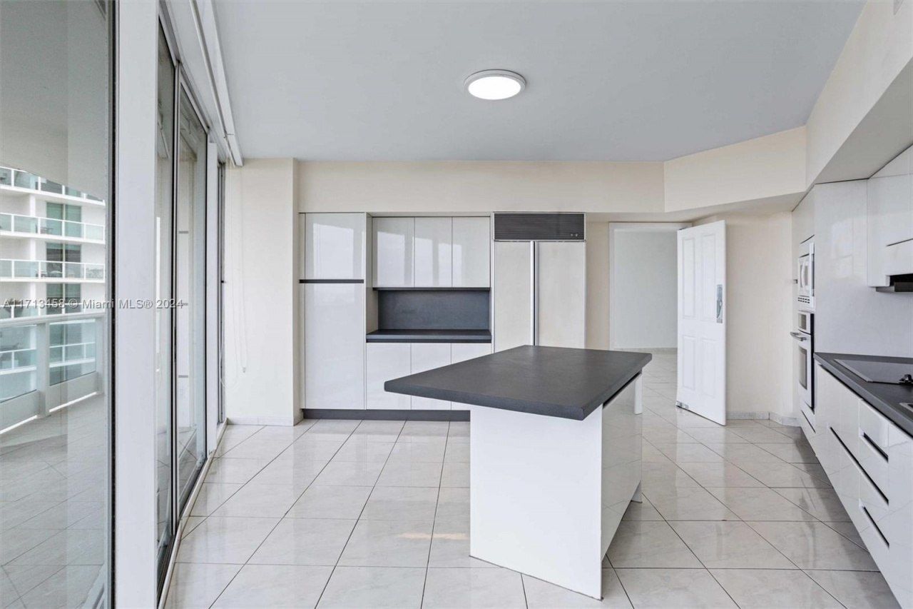 2127 Brickell Ave, Unit 2804, Miami, FL 33129 Photo