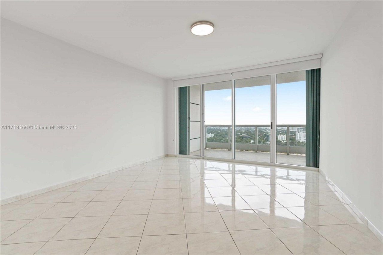 2127 Brickell Ave, Unit 2804, Miami, FL 33129 Photo