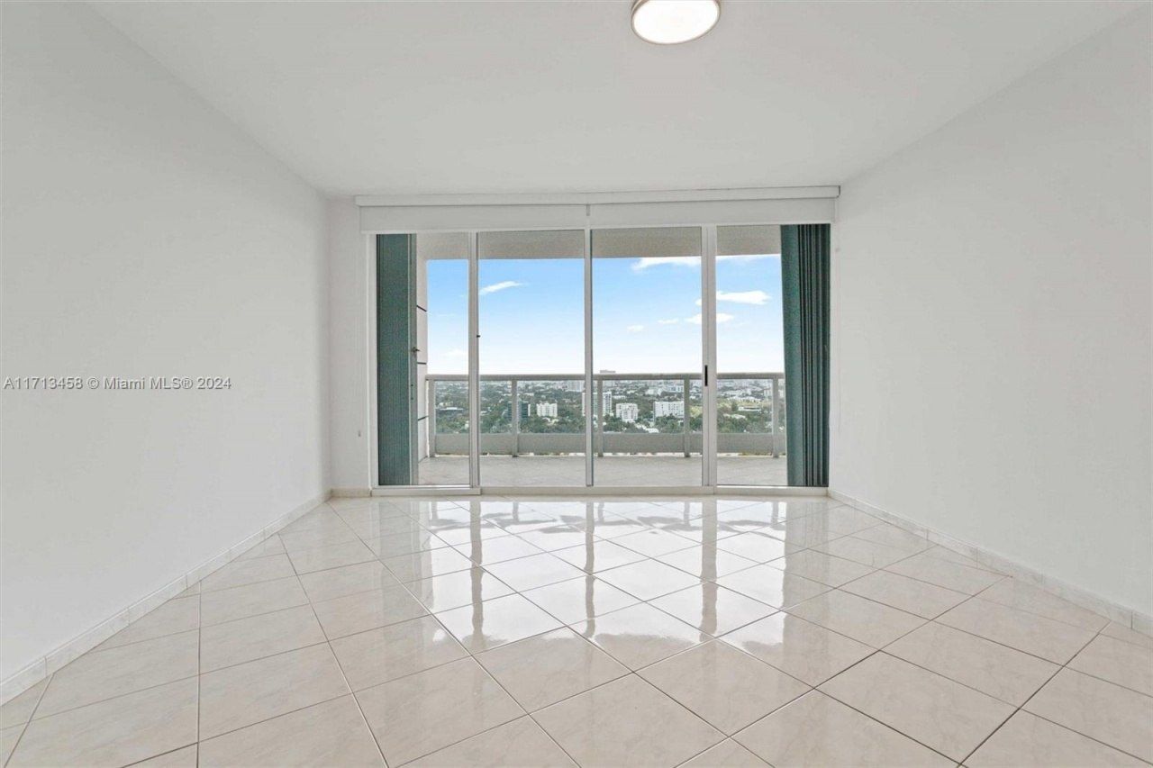 2127 Brickell Ave, Unit 2804, Miami, FL 33129 Photo