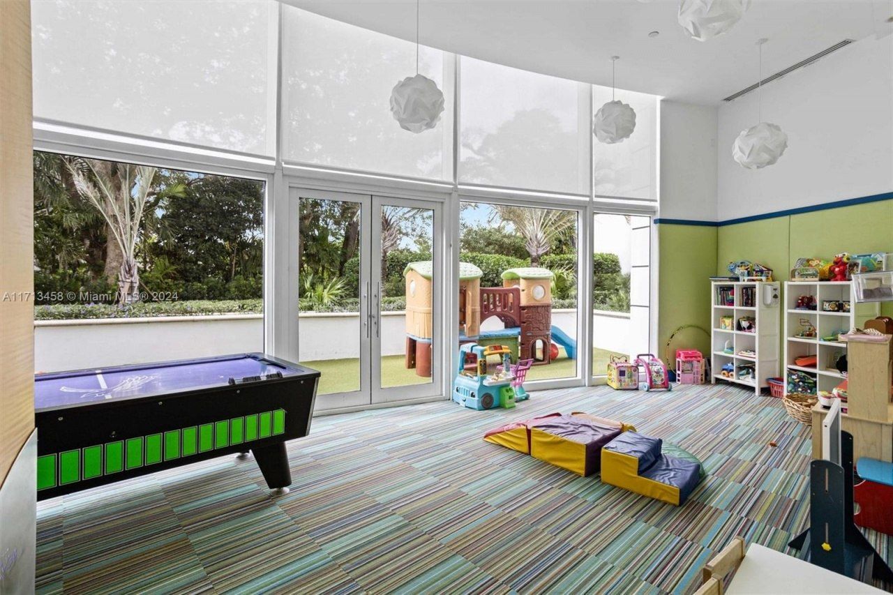 2127 Brickell Ave, Unit 2804, Miami, FL 33129 Photo