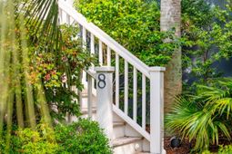 8 Seagrass Lane photo 4