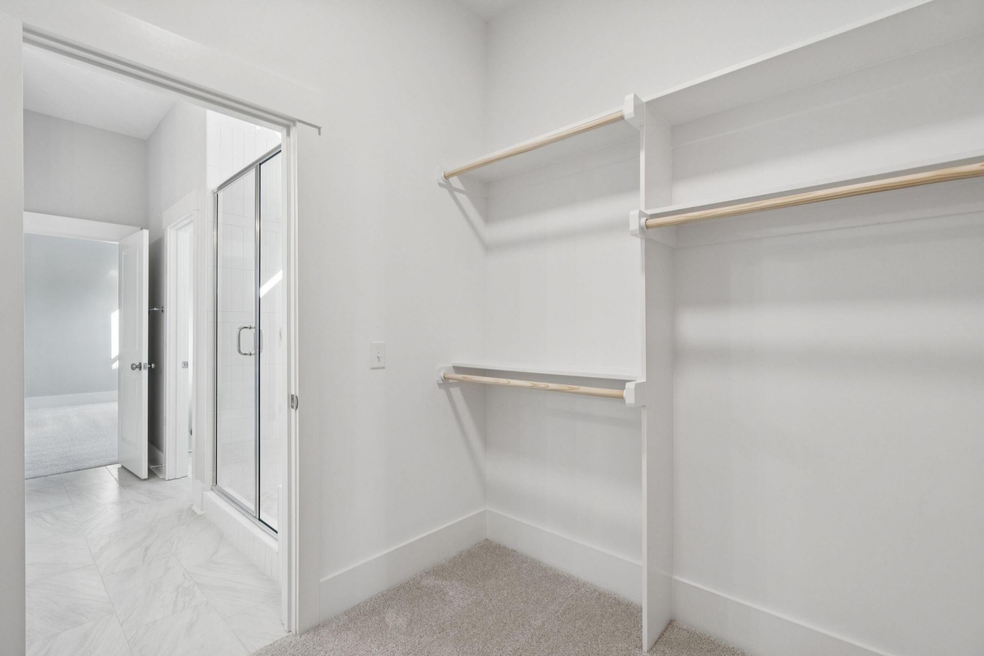 744 Blueway Avenue Photo 29