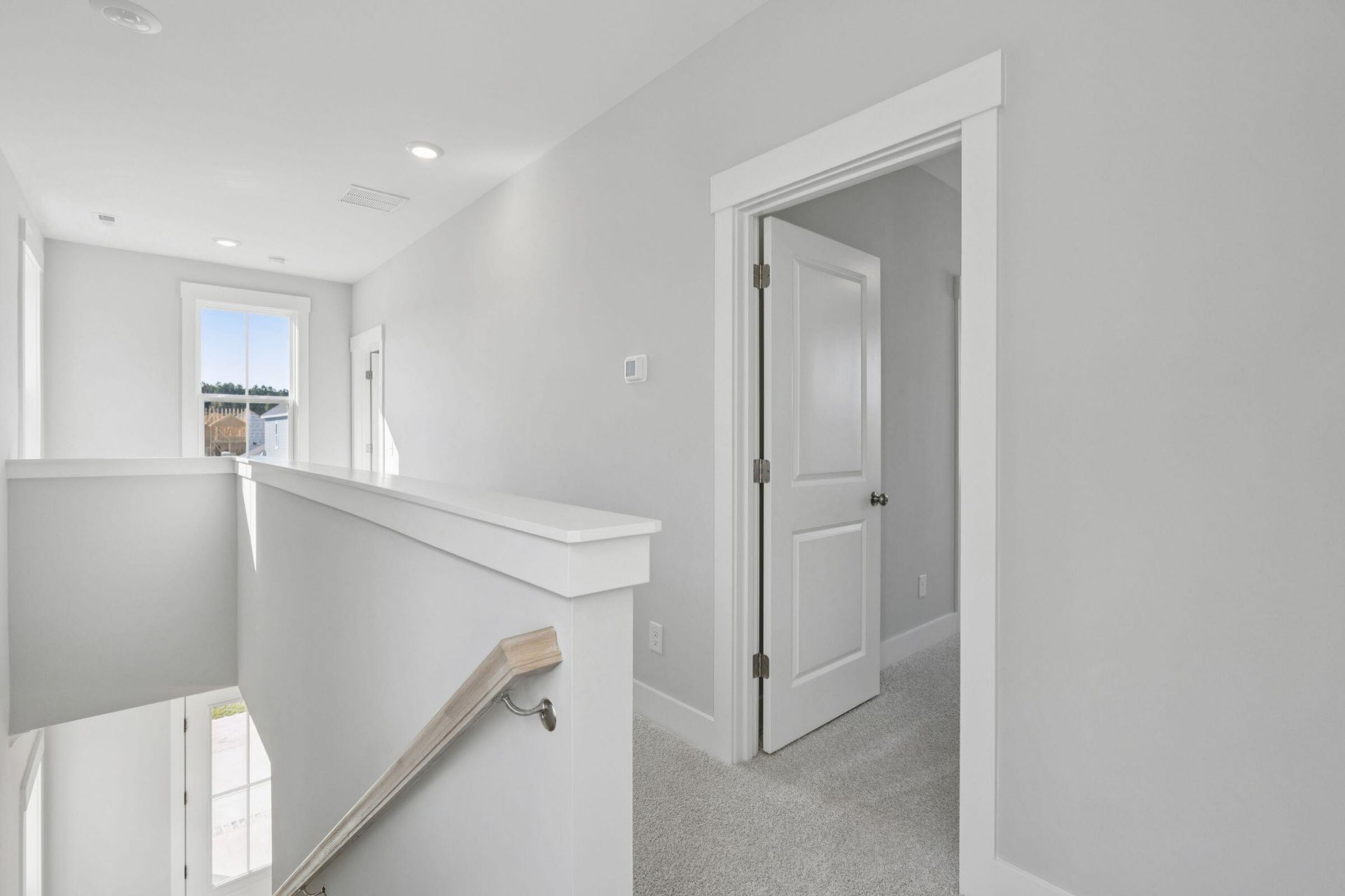 744 Blueway Avenue Photo 31
