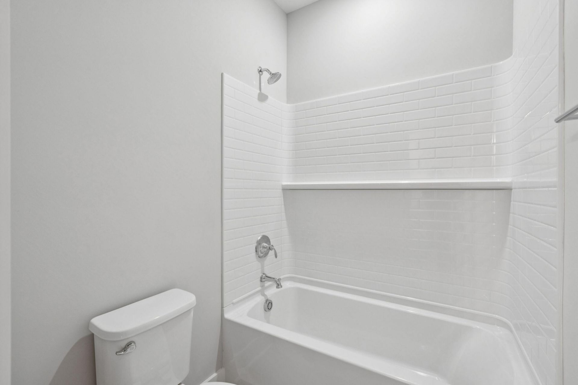 744 Blueway Avenue Photo 38