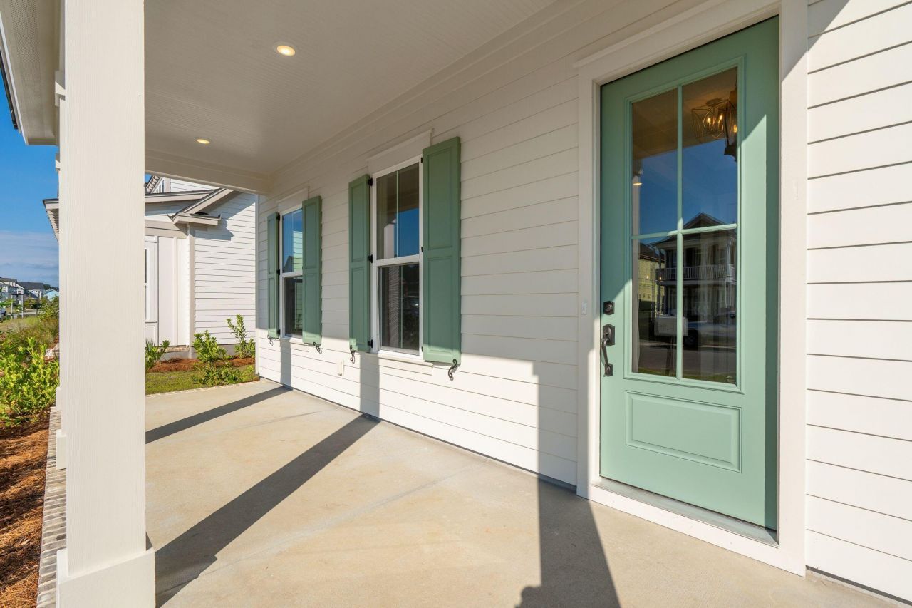 744 Blueway Avenue Photo 4