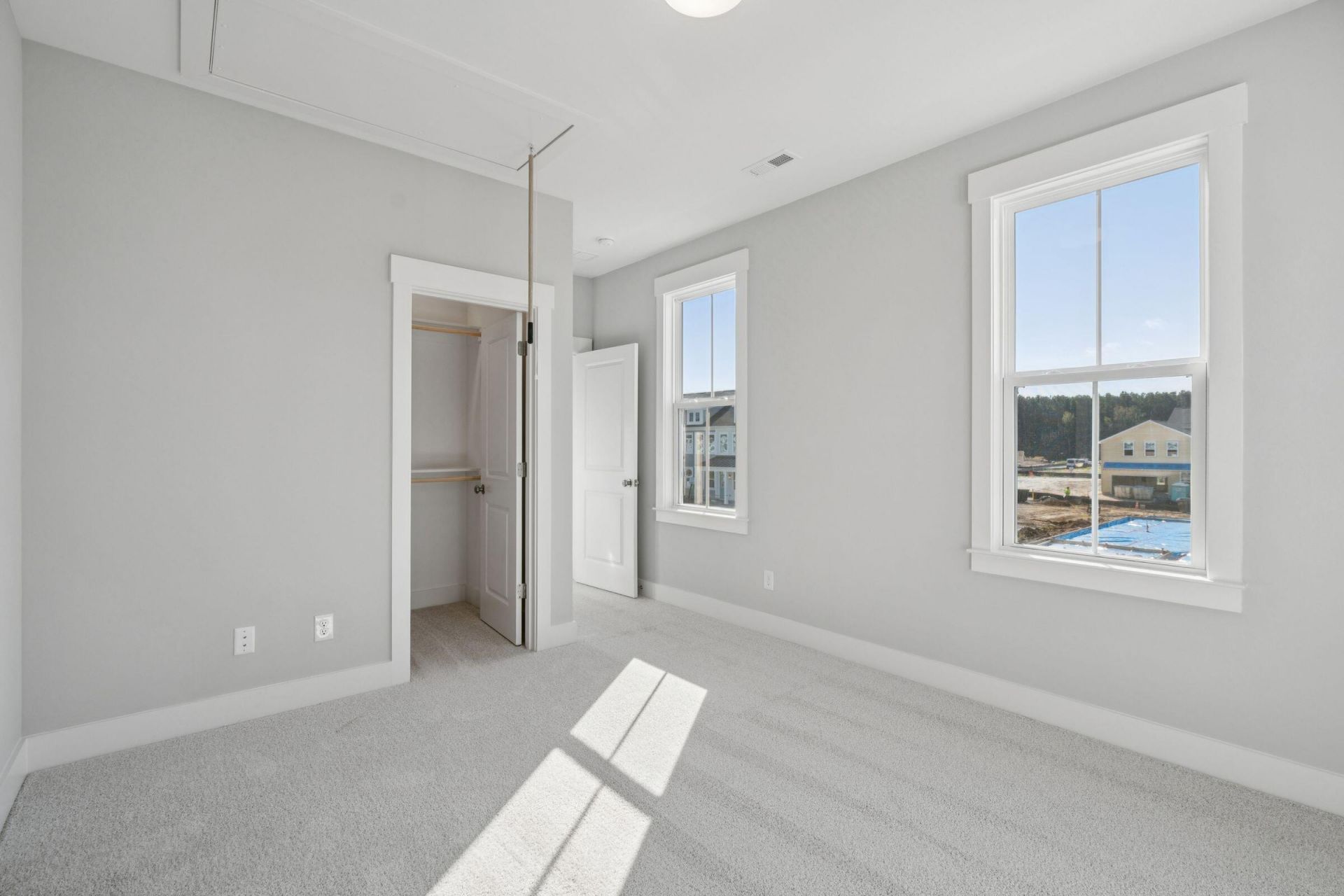 744 Blueway Avenue Photo 40