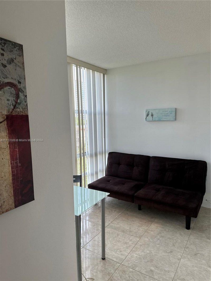 210 172nd St, Unit 523, Sunny Isles Beach, FL 33160 Photo